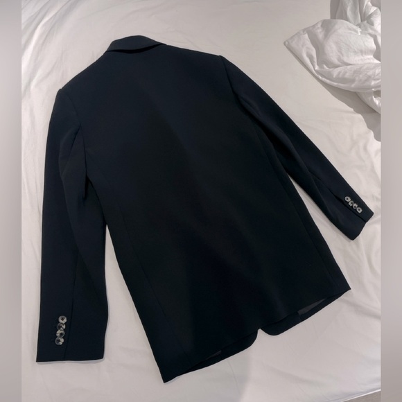 Wilfred
Heartbreaker Blazer - Picture 12 of 15